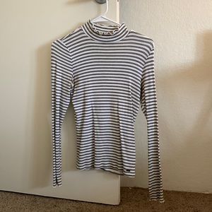 Medium Hollister Long-Sleeve Turtleneck